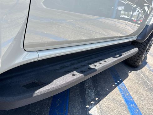 Certified 2025 Ford Ranger Raptor AWD/4WD image 9
