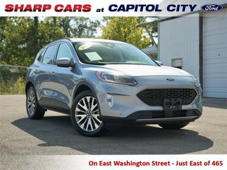 Used 2022 Ford Escape Titanium video 1