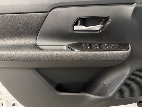 New 2026 Nissan Kicks SV image 21