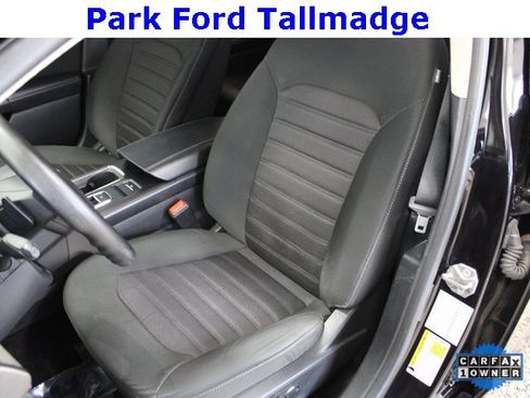 Used 2019 Ford Fusion SE image 11