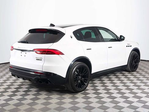 Used 2025 Maserati Grecale Modena image 5