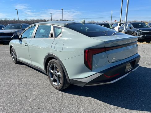 Used 2025 Kia K4 LXS image 3