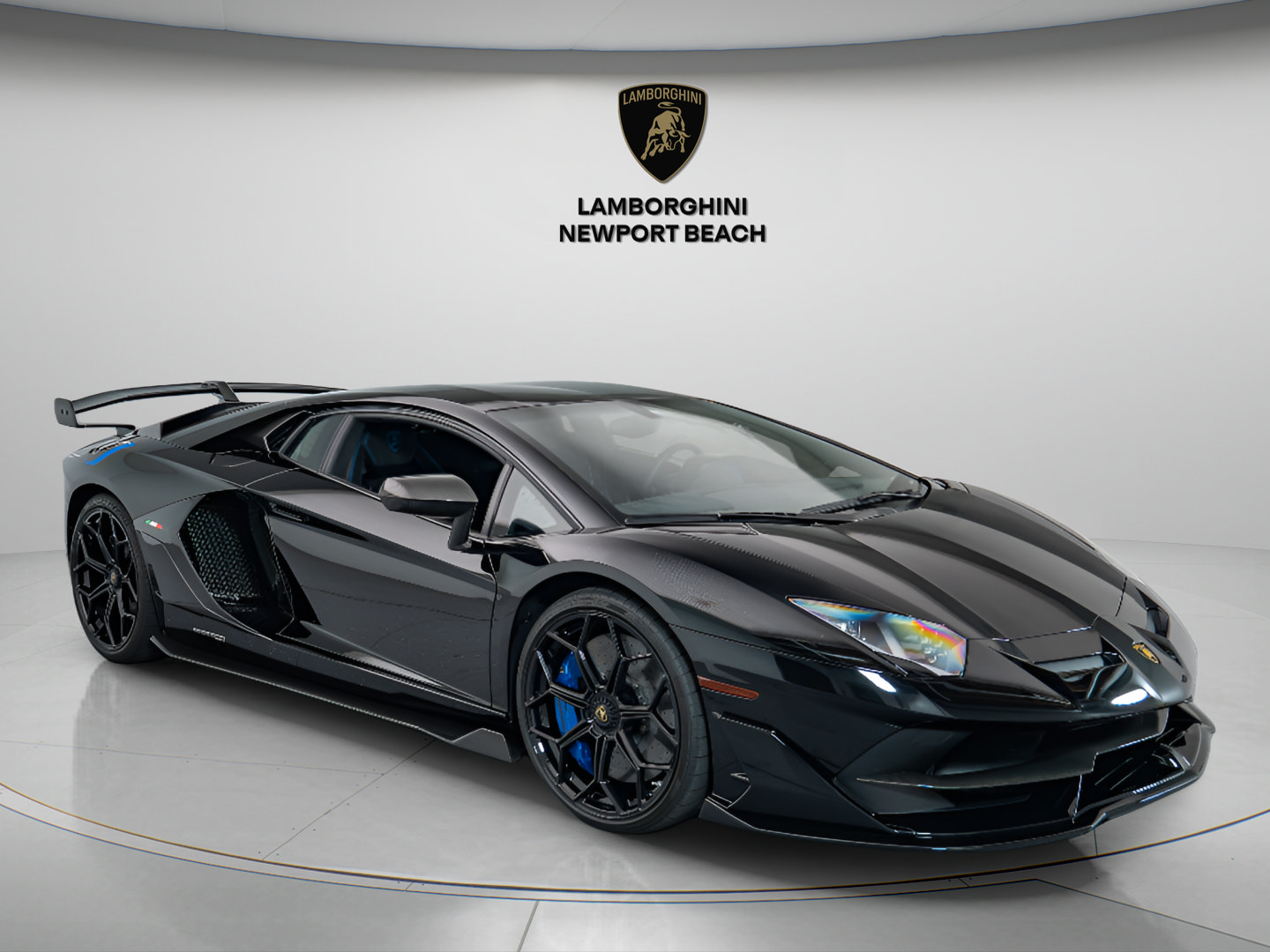 Used 2020 Lamborghini Aventador SVJ AWD/4WD image 1