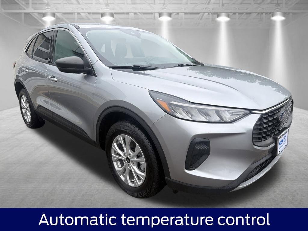Used 2023 Ford Escape Active AWD/4WD image 10