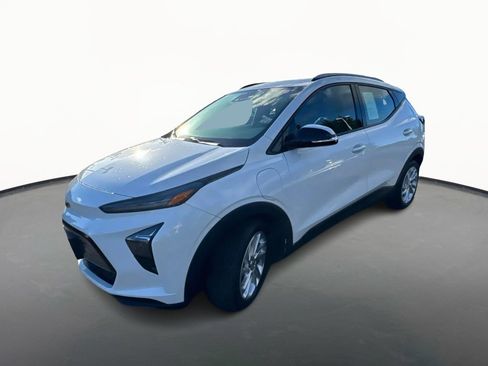 Used 2022 Chevrolet Bolt EUV LT w/ Comfort Package image 7