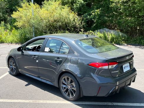 New 2026 Toyota Corolla SE FWD image 3