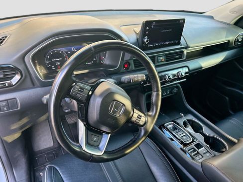 Used 2024 Honda Pilot Elite image 39