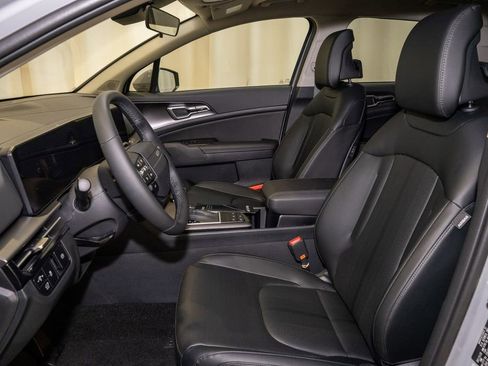 New 2026 Kia Sportage EX image 12