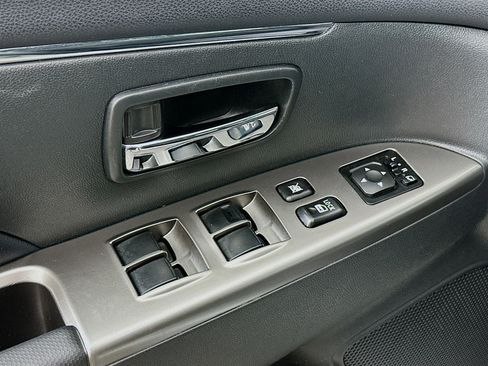 Used 2025 Mitsubishi Outlander Sport SE image 15