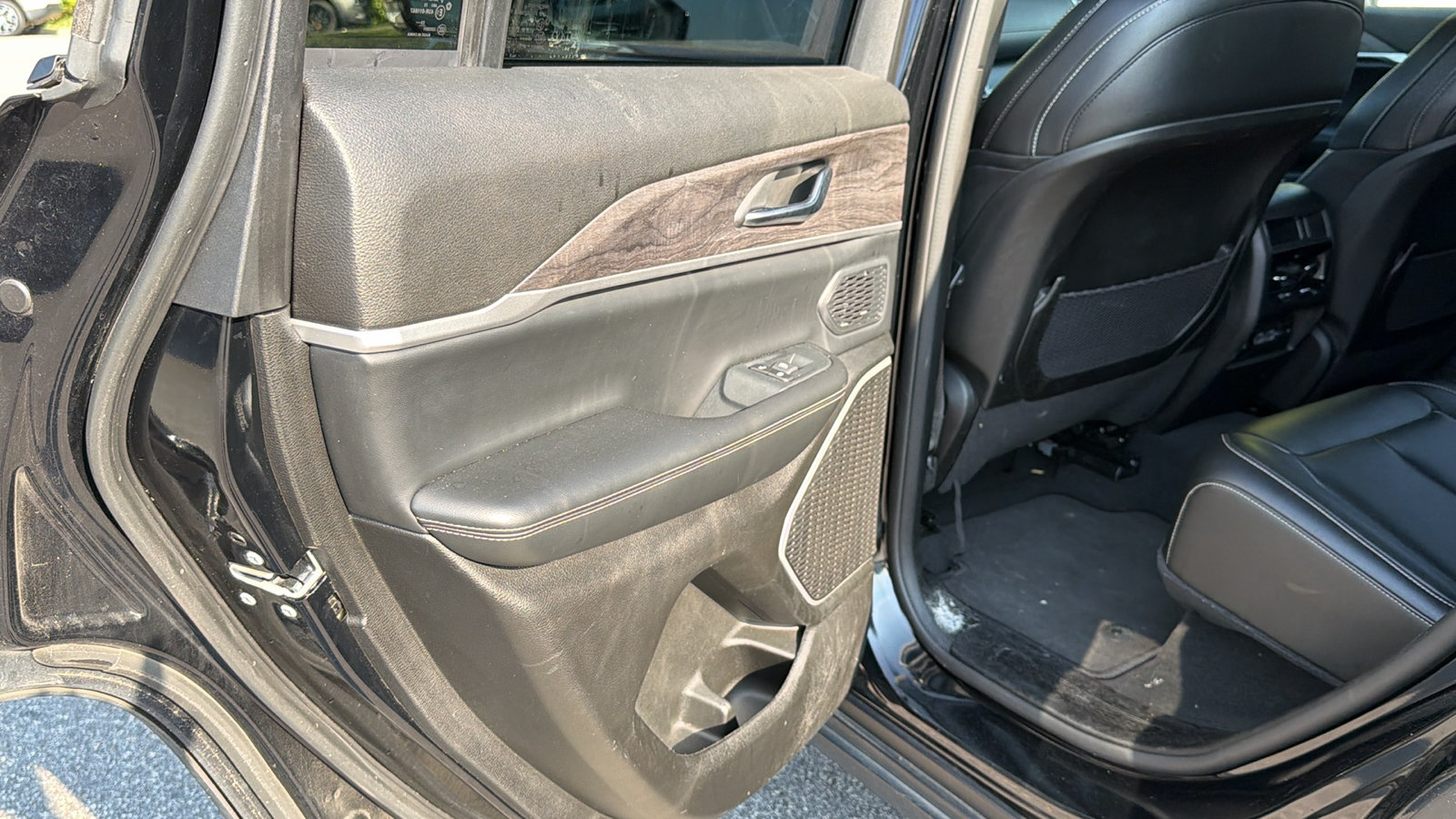 Used 2024 Jeep Grand Cherokee Limited 4xe AWD/4WD image 23