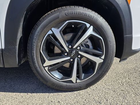 Used 2023 Chevrolet TrailBlazer RS w/ Sun and Liftgate Package image 8