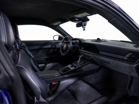 Used 2023 Porsche 911 GT3 image 24