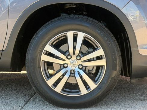 Used 2017 Honda Pilot EX image 37