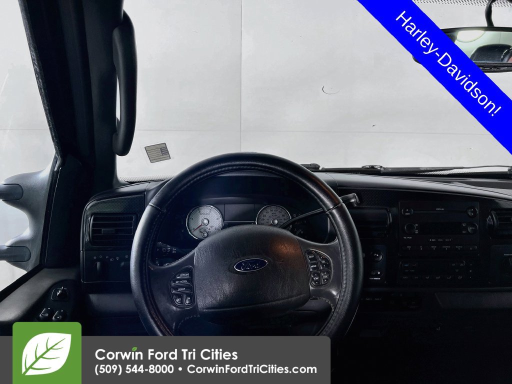 Used 2005 Ford F350 Harley-Davidson AWD/4WD image 21