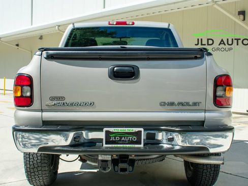 Used 2004 Chevrolet Silverado 1500 4x4 Regular Cab w/ Light Duty Power Package image 5