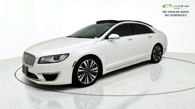 Used 2018 Lincoln MKZ Reserve w/ Technology Package FWD image 3