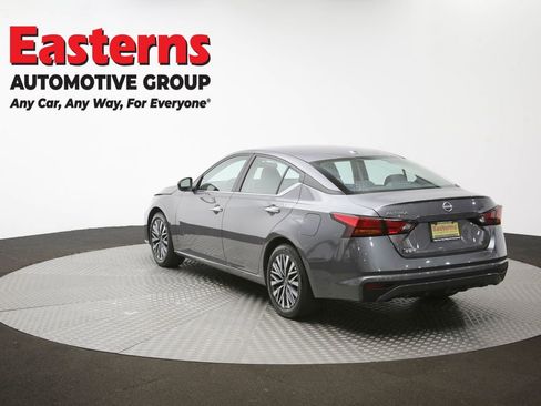Used 2025 Nissan Altima 2.5 SV FWD image 64