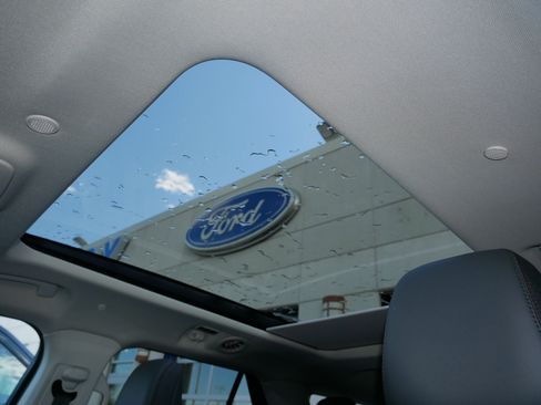 Used 2026 Ford Explorer Active w/ Active Comfort Package AWD/4WD image 34