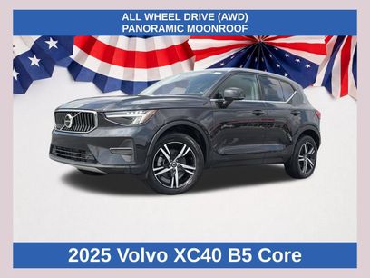 Used 2025 Volvo XC40 B5 Core