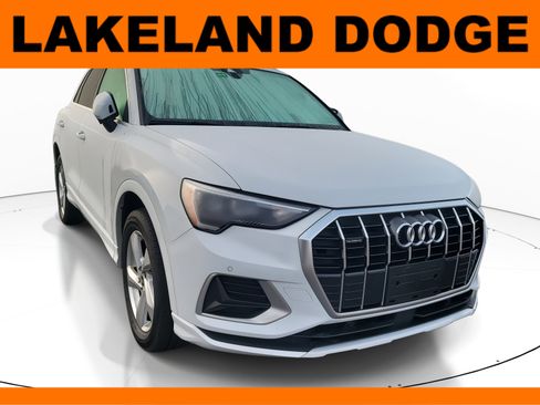 Used 2022 Audi Q3 2.0T Premium w/ Convenience Package image 1