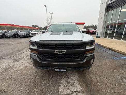 Used 2017 Chevrolet Silverado 1500 LT w/ All Star Edition image 6