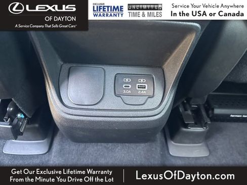 Used 2023 Subaru Ascent Limited w/ Technology Package image 34