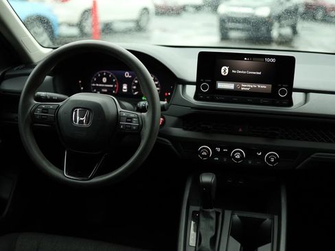Used 2025 Honda Accord LX image 37