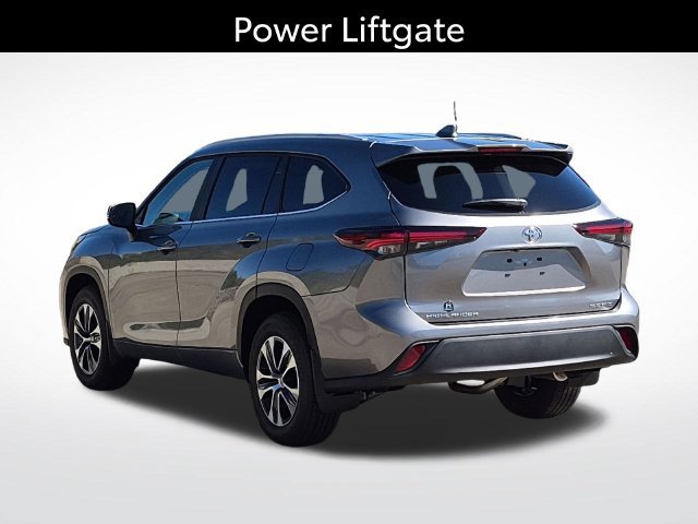 Certified 2026 Toyota Highlander XLE AWD/4WD image 9