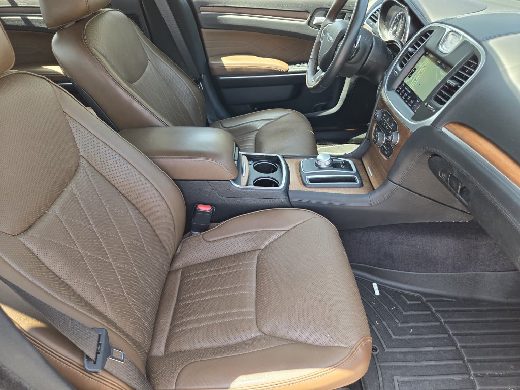 Used 2018 Chrysler 300 C w/ Sun, Sound & Nav Package RWD image 19