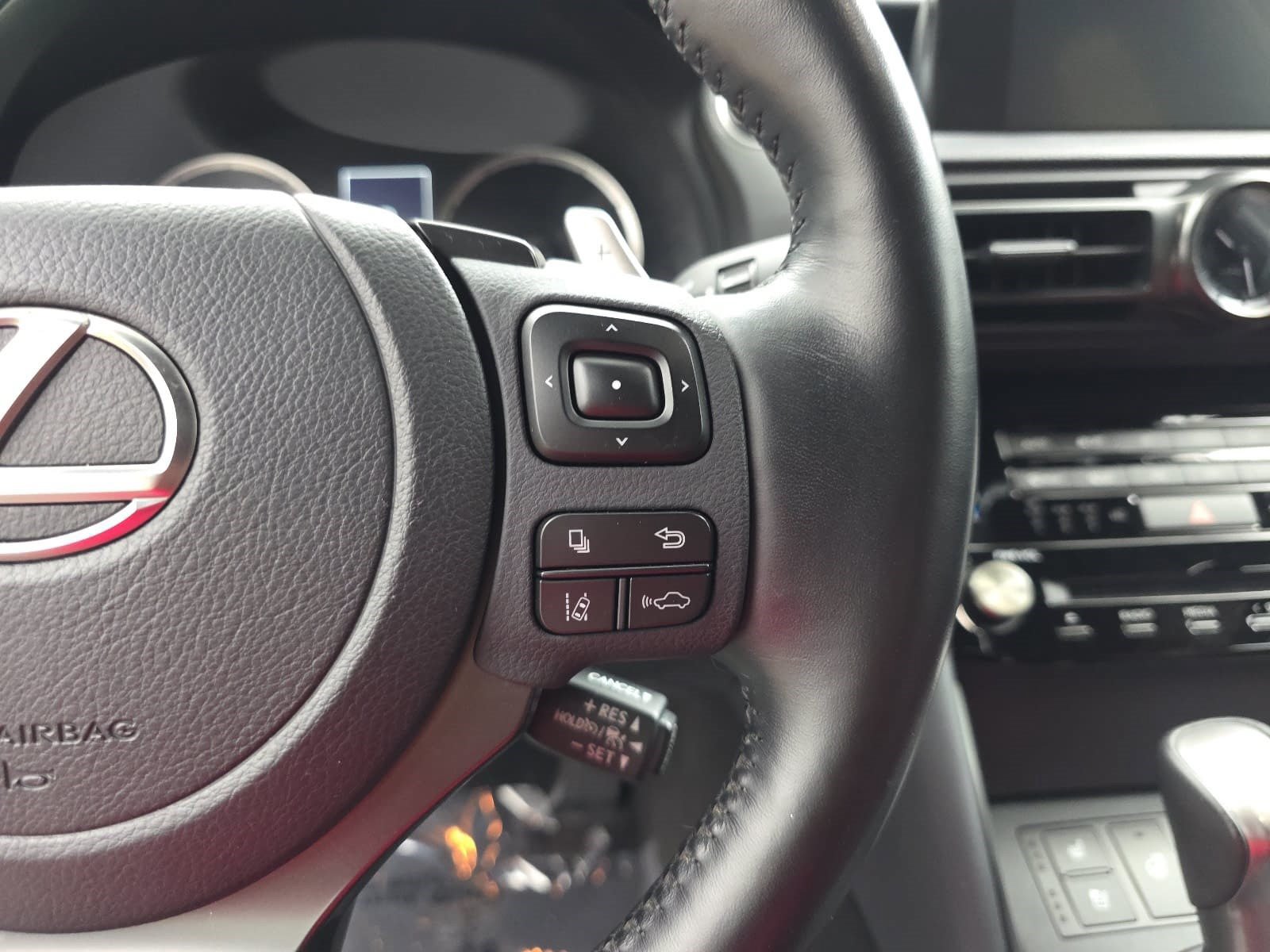 Used 2024 Lexus IS 300 w/ Comfort Package RWD image 15
