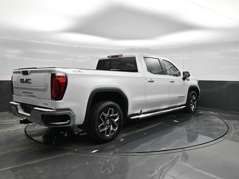 Used 2023 GMC Sierra 1500 SLT w/ SLT Convenience Package image 8