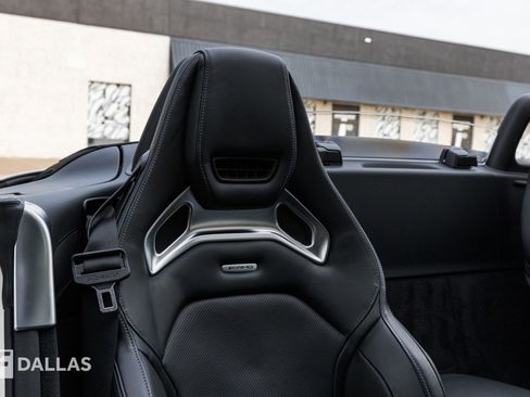 Used 2021 Mercedes-Benz AMG GT Roadster image 31