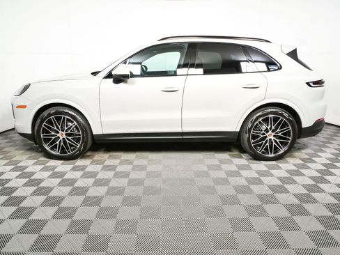 New 2026 Porsche Cayenne AWD/4WD image 2