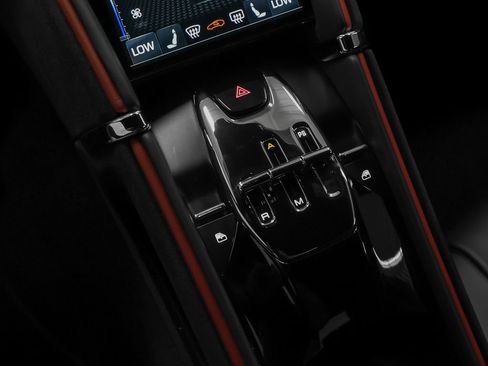 Certified 2022 Ferrari Roma RWD image 62