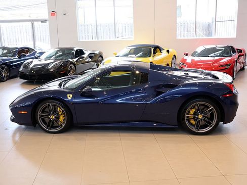 Certified 2017 Ferrari 488 Spider RWD image 3