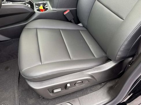 New 2026 GMC Canyon Elevation w/ Convenience Package image 15