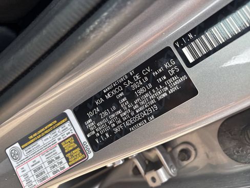 Used 2025 Kia K4 FWD image 28
