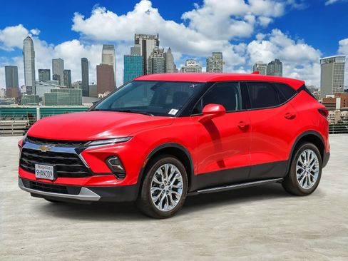 Used 2023 Chevrolet Blazer LT FWD image 1