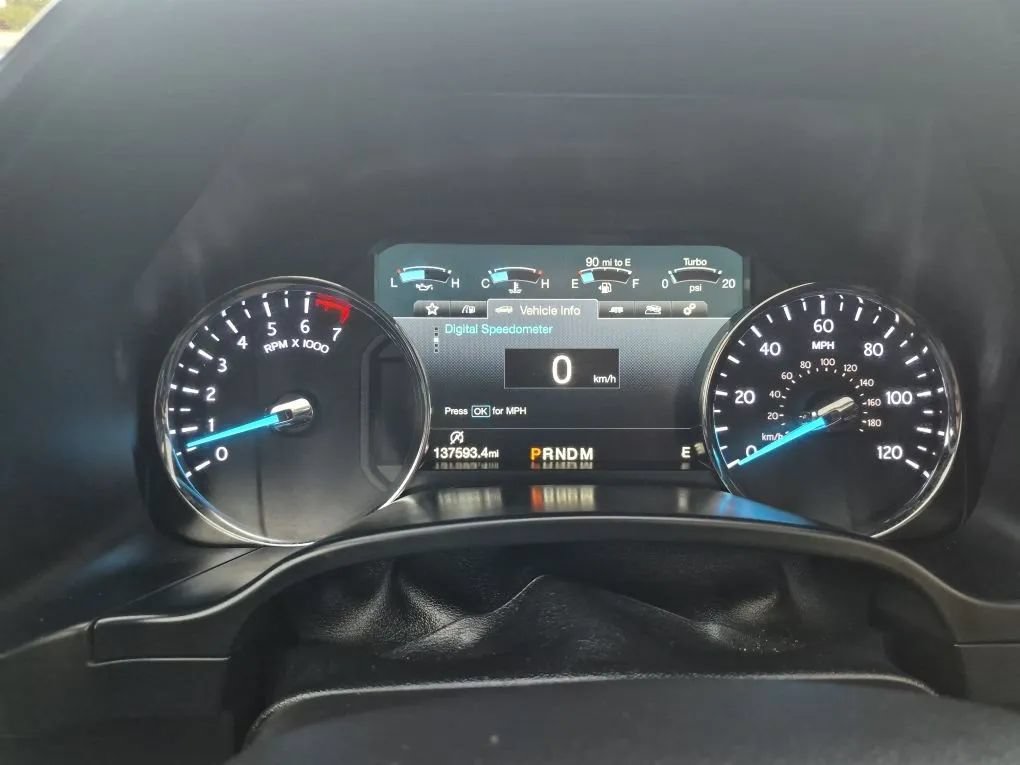 Used 2018 Ford Expedition Limited w/ Equipment Group 301A AWD/4WD image 6