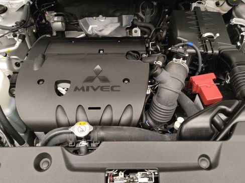 Used 2025 Mitsubishi Outlander Sport AWD image 30