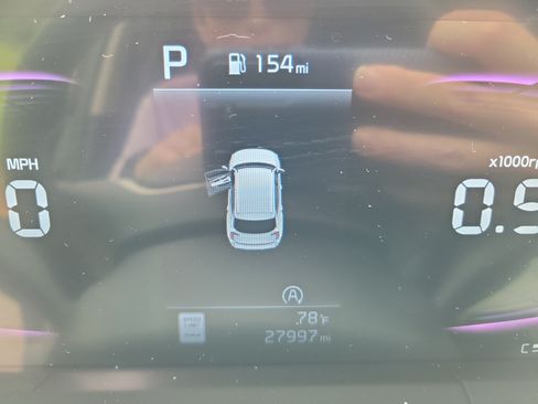 Used 2025 Kia Telluride S FWD image 18