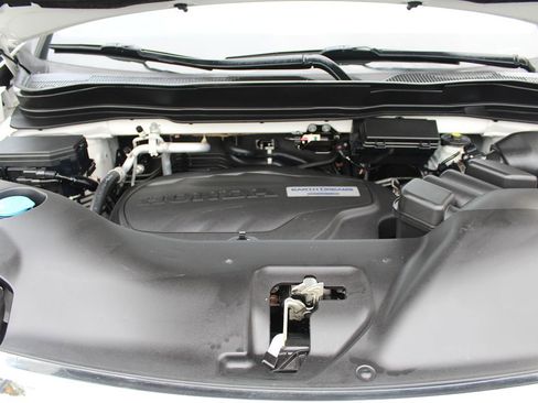 Used 2016 Honda Pilot Touring image 38