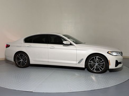 Used 2023 BMW 530i w/ Convenience Package RWD image 25