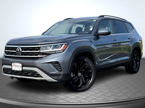 Used 2022 Volkswagen Atlas SE image 1