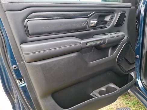 Used 2024 RAM 1500 Limited AWD/4WD image 12