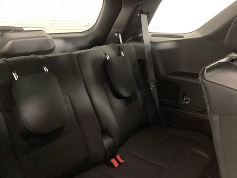 Used 2020 Ford Explorer XLT w/ Comfort Package AWD/4WD image 12