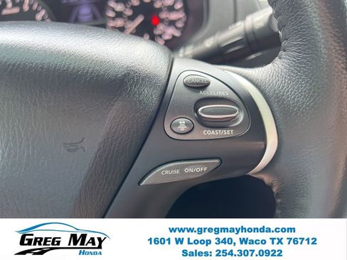Used 2019 Nissan Pathfinder SL AWD/4WD image 28