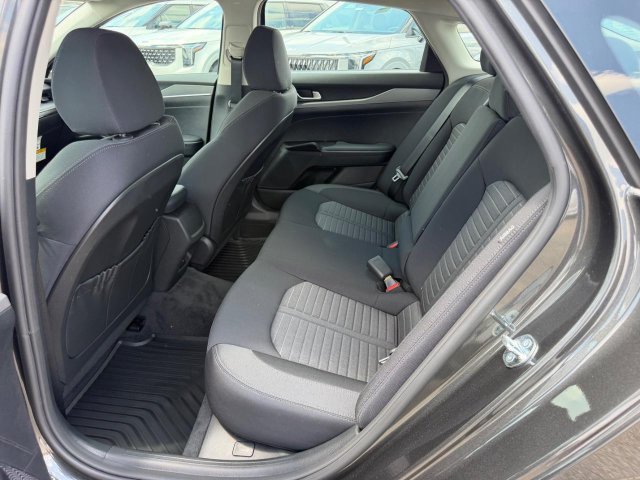 New 2026 Kia K5 LXS FWD image 7