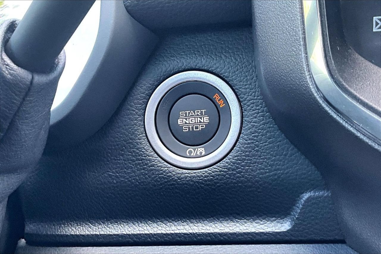 New 2026 RAM 3500 Laramie AWD/4WD image 19