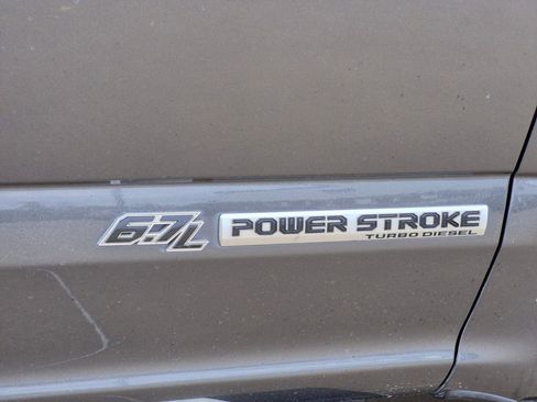 Used 2020 Ford F250 Lariat w/ Lariat Value Package image 6